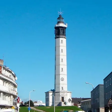 La Place Calais Extérieur photo